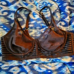 Victoria's secret unlined plunge 36D